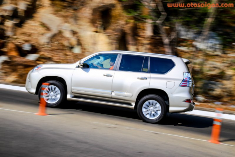 Vì sao người Việt chuộng Lexus GX460 ?