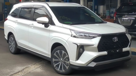 Toyota Veloz giá tạm tính hơn 650 triệu đồng, 2 phiên bản, đổi tên thành Veloz Cross