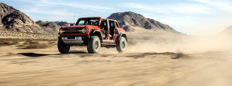 2022-Ford-Bronco-Raptor_03-Copy.jpg