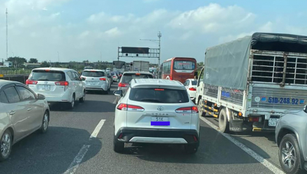 Cao tốc Trung Lương - Mỹ Thuận thông xe, người dân miền Tây vẫn khổ sở vì kẹt xe dịp Tết
