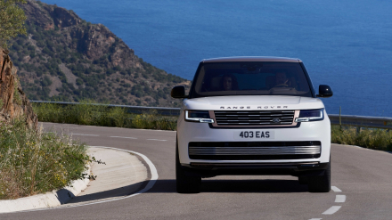 Range Rover SV 2022 chính hãng nhận đặt hàng từ khách Việt với giá từ 23,85 tỷ đồng