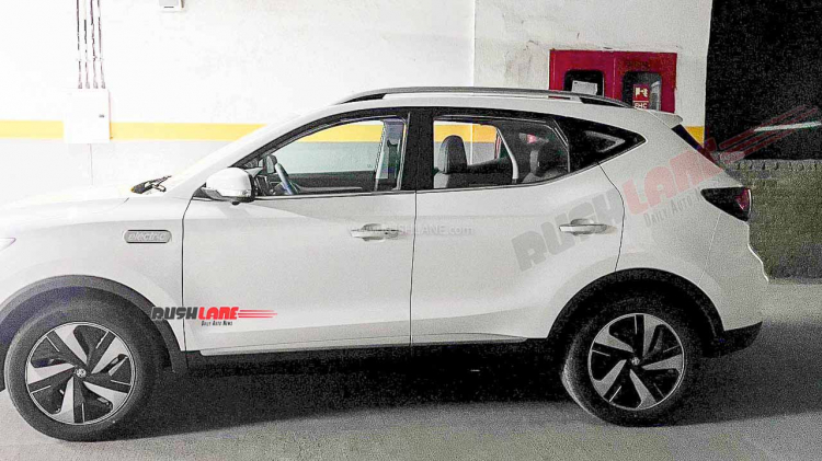 2022-mg-zs-electric-new-alloys-spied-1.jpeg