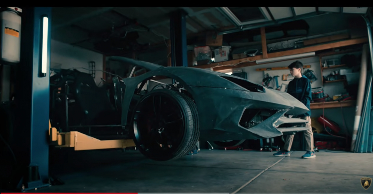 Youtuber Việt Nam chế Bugatti Chiron với chi phí 600 triệu đồng lên báo nước ngoài Youtuber Việt Nam chế Bugatti Chiron với chi phí 600 triệu đồng lên báo nước ngoài