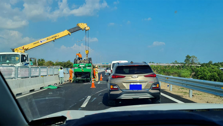 Tai nạn trên cao tốc Trung Lương - Mỹ Thuận 