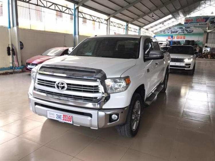 Cận cảnh Ford Ranger XLT 2022 máy 3.2L tại Campuchia, động cơ mà người Việt yêu thích