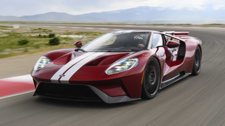 ava2017_ford_gt_first_drive_mfrk.jpg