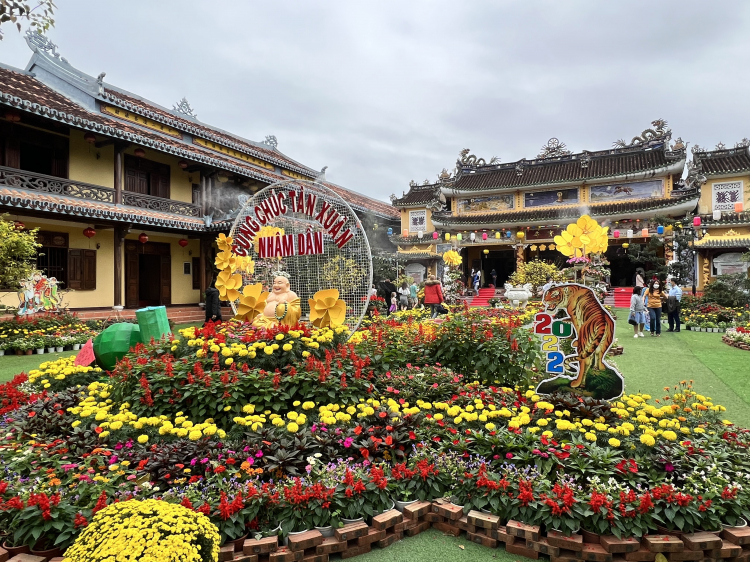 Du Xuân Sài Gòn - Hội An - Huế - Quảng Trị 28 Tết đến mùng 6 Du Xuân Sài Gòn - Hội An - Huế - Quảng Trị 28 Tết đến mùng 6