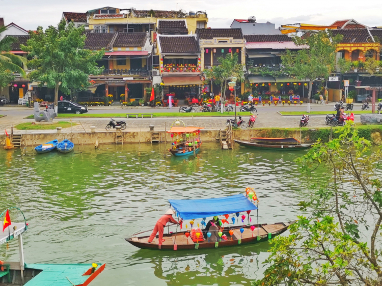 Du Xuân Sài Gòn - Hội An - Huế - Quảng Trị 28 Tết đến mùng 6 Du Xuân Sài Gòn - Hội An - Huế - Quảng Trị 28 Tết đến mùng 6