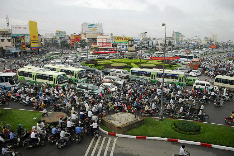 [Thảo Luận[] Lại là chuyện lái xe ra vô Bùng Binh (vòng xoay)