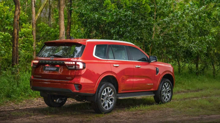 Ford Everest 2022 thế hệ mới chính thức ra mắt: Ngập tràn công nghệ, thách thức Fortuner