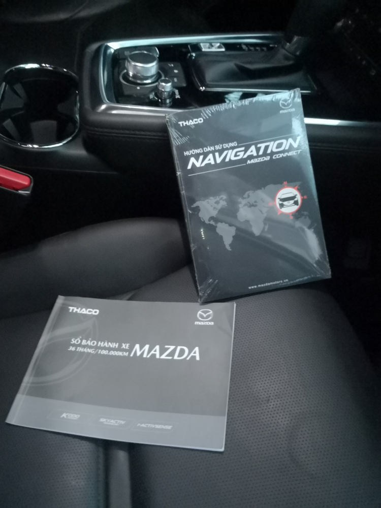 Mazda Cx8 Premium trắng model 2021