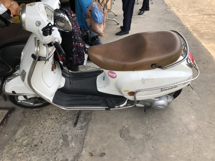 Phụ tùng Vespa sao đắt quá vậy các anh?