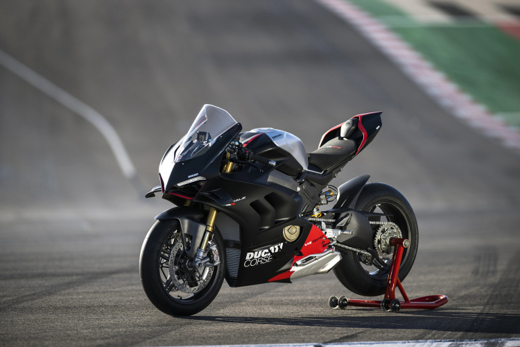 2022-Ducati-Panigale-V4-SP2-45.jpg