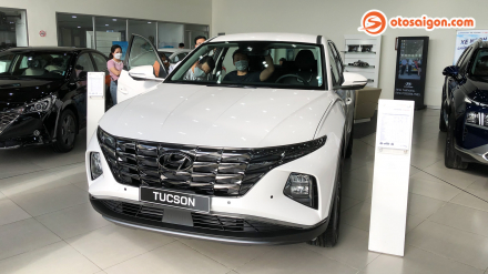 hyundai-car-sale-vn.jpg