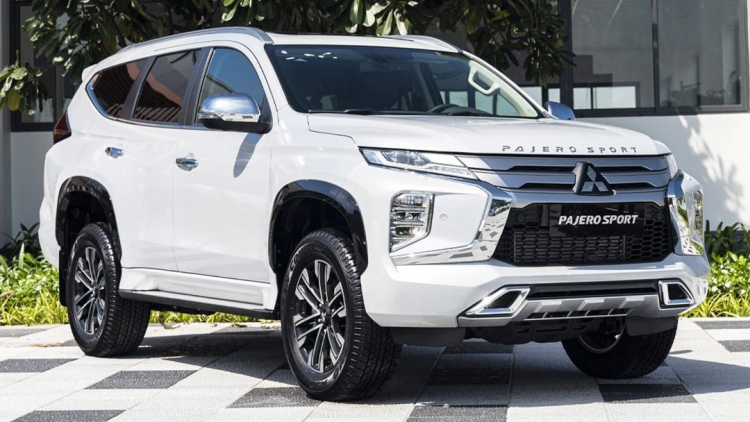 Pajero Sport.jpg Pajero Sport.jpg
