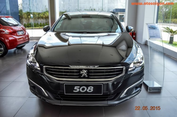  Primer plano de la versión de Peugeot recién lanzada en Vietnam