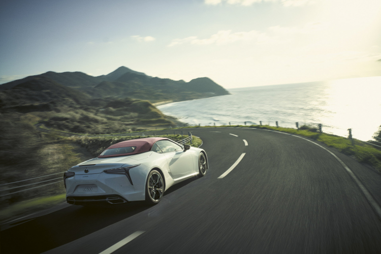 Lexus-LC-Convertible-Hokkaido-Edition-2.jpg