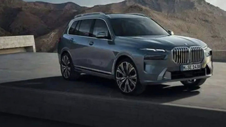 BMW X7 2023 lộ diện: đèn pha mảnh mai gây tranh cãi