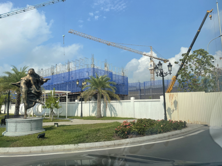 VINHOMES GRAND PARK QUẬN 9 LÀ CÁI “BẪY GẤU” CHO NHỮNG KHÁCH YÊU MÀU HỒNG! VINHOMES GRAND PARK QUẬN 9 LÀ CÁI “BẪY GẤU” CHO NHỮNG KHÁCH YÊU MÀU HỒNG!