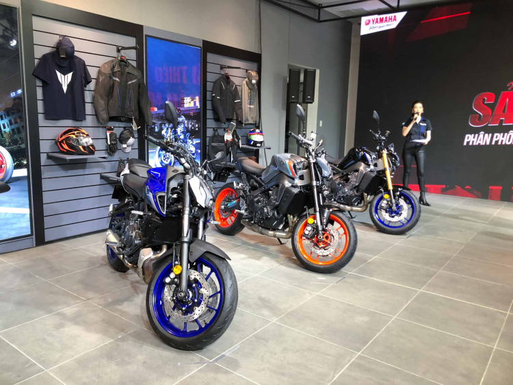 otosaigon_showroom_yamaha_revzone_khai_truong-2.jpg otosaigon_showroom_yamaha_revzone_khai_truong-2.jpg