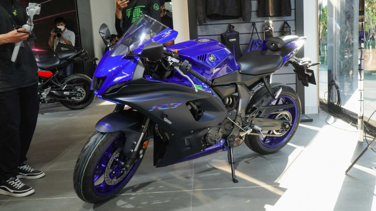 otosaigon_showroom_yamaha_revzone_khai_truong-12.jpg otosaigon_showroom_yamaha_revzone_khai_truong-12.jpg