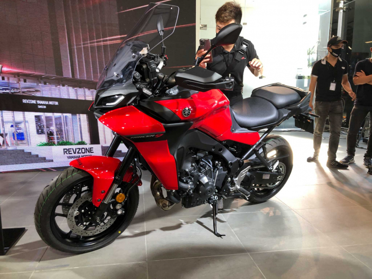 otosaigon_showroom_yamaha_revzone_khai_truong-14.jpg otosaigon_showroom_yamaha_revzone_khai_truong-14.jpg