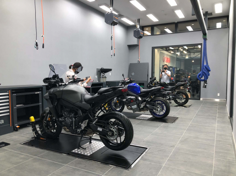 otosaigon_showroom_yamaha_revzone_khai_truong-21.jpg otosaigon_showroom_yamaha_revzone_khai_truong-21.jpg