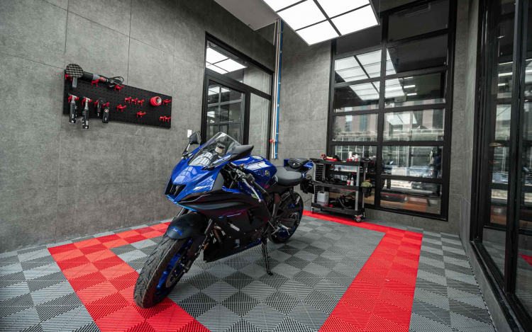 otosaigon_showroom_yamaha_revzone_khai_truong1-8.jpg otosaigon_showroom_yamaha_revzone_khai_truong1-8.jpg