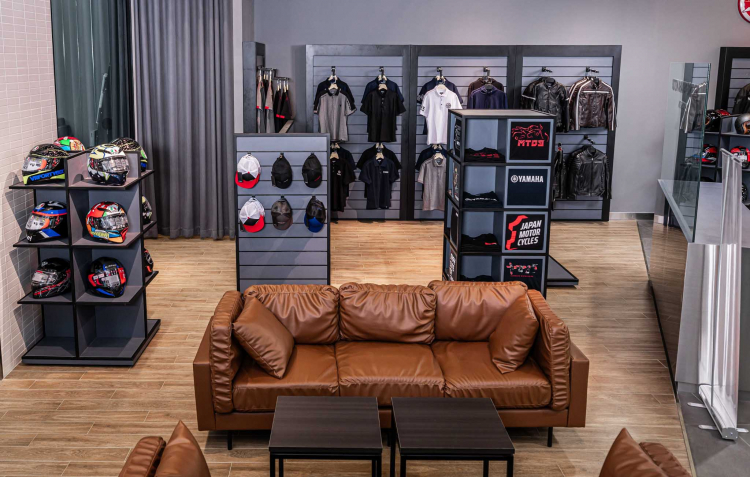 otosaigon_showroom_yamaha_revzone_khai_truong1-11.jpg otosaigon_showroom_yamaha_revzone_khai_truong1-11.jpg