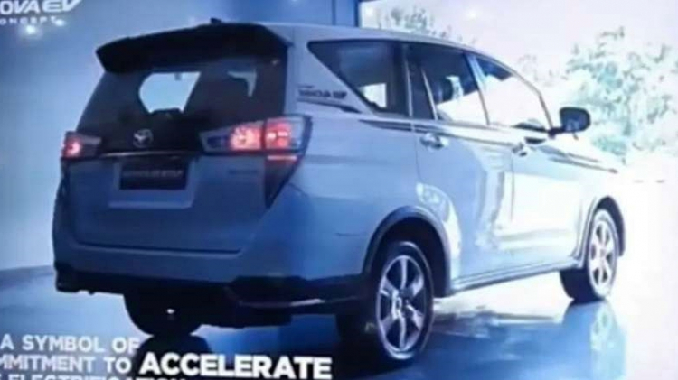 2022-Toyota-Kijang-Innova-EV-Concept-Indonesia-Intl-Motor-Show-2-850x445.jpg