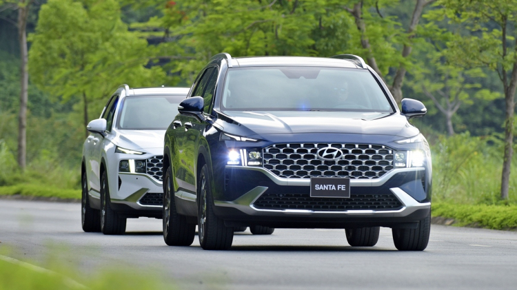 Hyundai Santa Fe được vinh danh là XE ẤN TƯỢNG CỦA NĂM 2022 tại Việt Nam Hyundai Santa Fe được vinh danh là XE ẤN TƯỢNG CỦA NĂM 2022 tại Việt Nam