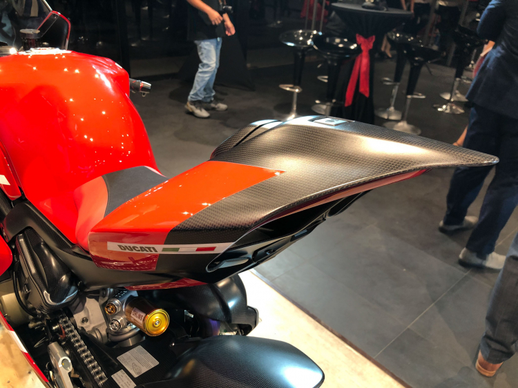 Đại gia Việt Nam tậu siêu mô tô Ducati Superleggera V4, giá ngang Mercedes S-Class