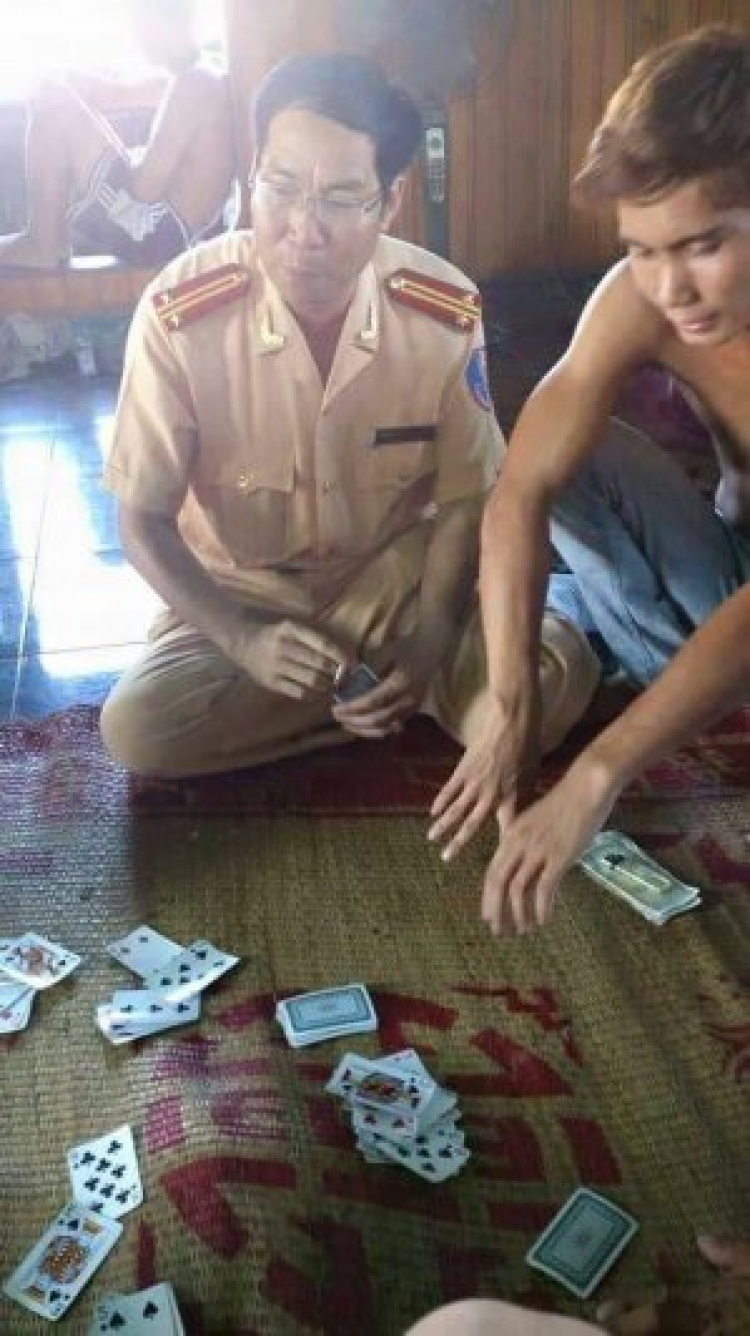 Bình loạn đê !
