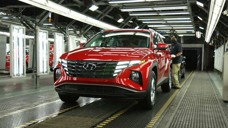 hyundai-tucson-us-manufacturing-final-inspect-39a0.jpg