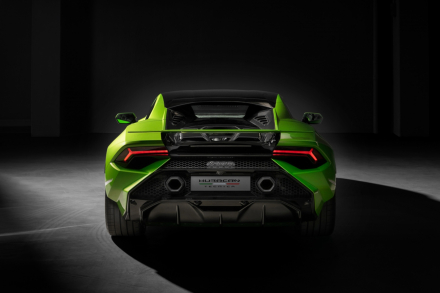 2022-Lamborghini-Huracan-Tecnica-00014.jpg