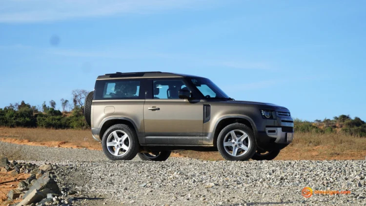 Trải nghiệm cùng Land Rover Defender 90: Đường trường thì sướng mà off-road thì nhàn