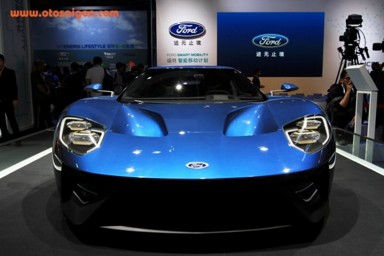 Ford GT: huyền thoại hồi sinh