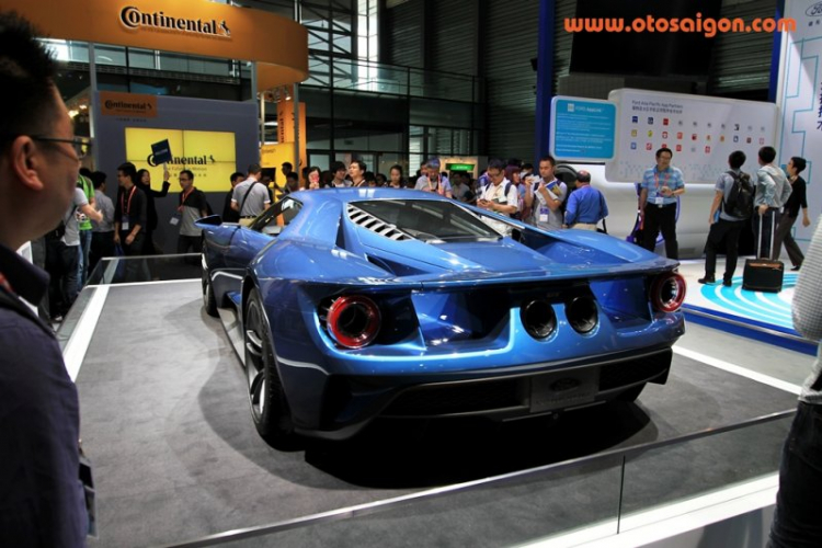 Ford GT: huyền thoại hồi sinh