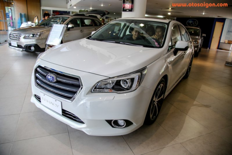 có 1.5 tỏi nên mua Subaru Legacy 2015 hay Peupeot 508 2016 ?