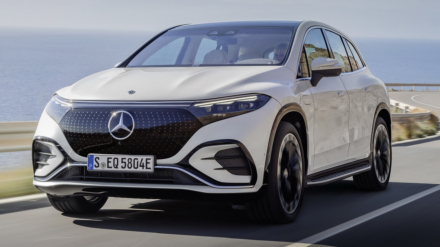 ava2023-Mercedes-Benz-EQS-SUV-0032.jpg
