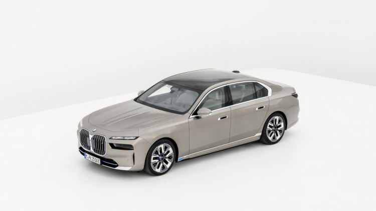 BMW i7 xDrive60 2023 - 7-Series chạy điện đầu tiên ra mắt, phạm vi hoạt động 483 km, giá từ 2,73 tỷ đồng BMW i7 xDrive60 2023 - 7-Series chạy điện đầu tiên ra mắt, phạm vi hoạt động 483 km, giá từ 2,73 tỷ đồng