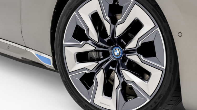 BMW i7 xDrive60 2023 - 7-Series chạy điện đầu tiên ra mắt, phạm vi hoạt động 483 km, giá từ 2,73 tỷ đồng BMW i7 xDrive60 2023 - 7-Series chạy điện đầu tiên ra mắt, phạm vi hoạt động 483 km, giá từ 2,73 tỷ đồng