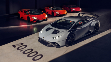 2022-Lamborghini-Huracan-20000-Celebration-6.jpg
