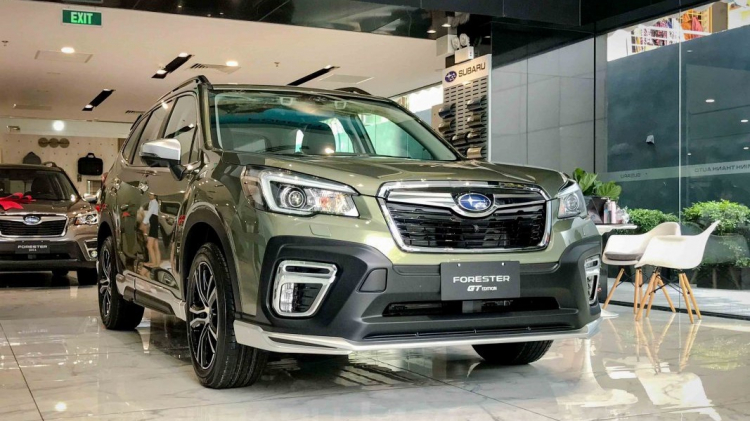 Góc nhờ giúp đỡ bác nào đang đi xe Subaru Forester xanh rêu