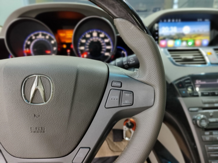 Gần 15 năm tuổi, xe sang Acura MDX chào bán ngang giá Toyota Vios