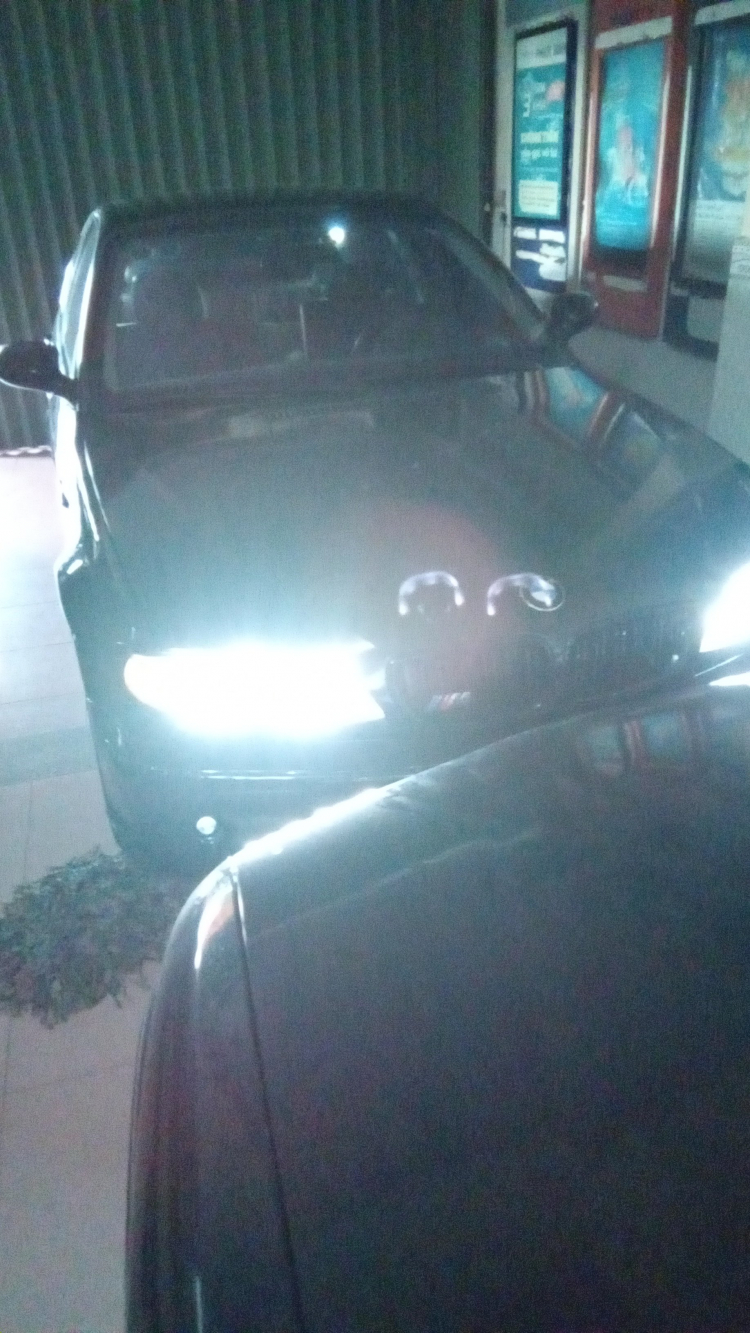 Trả lại phẩm giá cho em E46. Bước 1 : thay bình accu mới Trả lại phẩm giá cho em E46. Bước 1 : thay bình accu mới
