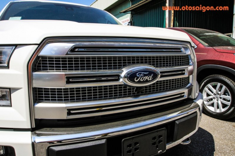 Chi tiết "từ A - Z" Ford F150 2015 vừa về Việt Nam