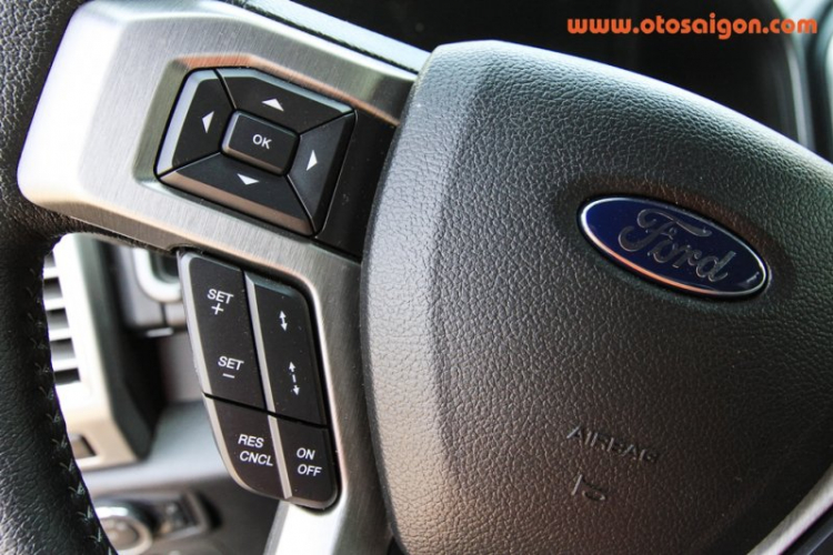 Chi tiết "từ A - Z" Ford F150 2015 vừa về Việt Nam