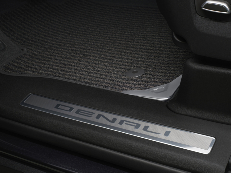 2023-GMC-Yukon-Denali-Ultimate-1.jpg 2023-GMC-Yukon-Denali-Ultimate-1.jpg