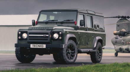 avaLand-Rover-Defender-Chinook-2.jpg